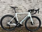 Nieuwe Bianchi Sprint 55cm wit 105 Di2 2x12 carbon Disc, Fietsen en Brommers, Fietsen | Racefietsen, 28 inch, Carbon, Heren, Nieuw