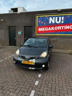 Toyota Aygo 1.0 sport. Nwe Koppeling/AIRCO/Elekt ramen/3DRS, Auto's, Voorwielaandrijving, Stof, 4 stoelen, 68 pk