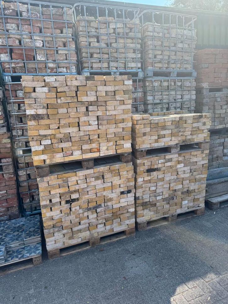 Gladde gele steen voor speklaag verblendsteen 21x5x10.5cm., Doe-het-zelf en Verbouw, Metselstenen, Gebruikt, Bakstenen, Ophalen