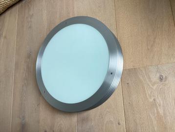 Extra grote (46,5cm) design plafonniere beschikbaar voor biedingen
