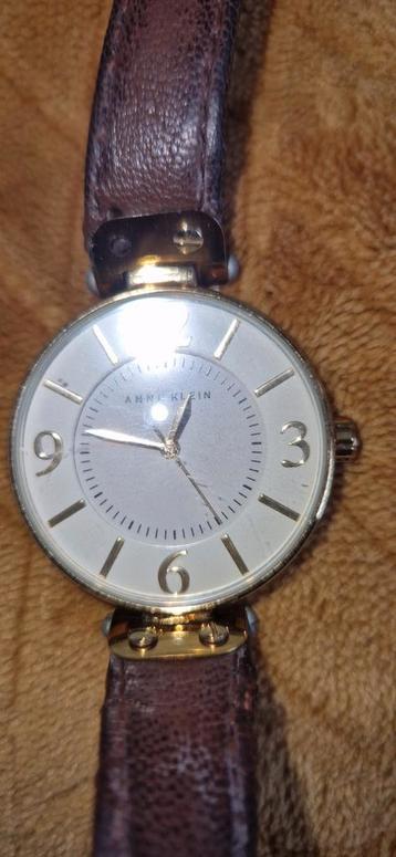 Anne klein horloge  beschikbaar voor biedingen