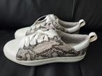 C&A Sneakers Met slangenprint Maat 40 - Nieuw!, Kleding | Dames, Schoenen, Wit, Nieuw, Ophalen of Verzenden, Sneakers of Gympen