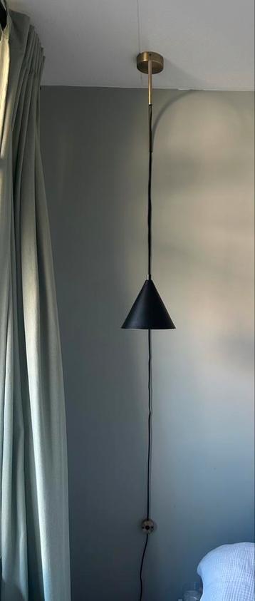 Zwarte stalen wandlamp Made beschikbaar voor biedingen