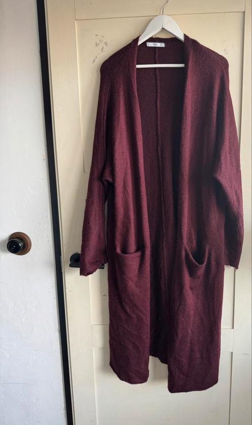 MANGO wijnrood bordeaux extra lang warm vest maat M, Kleding | Dames, Truien en Vesten, Zo goed als nieuw, Maat 38/40 (M), Rood