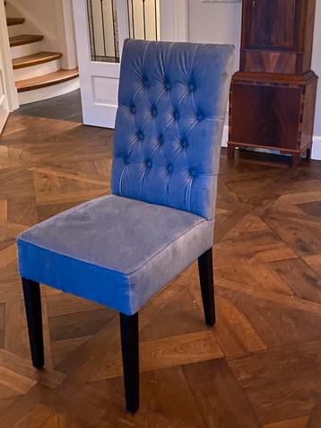 8 eetkamerstoelen velvet blauw. beschikbaar voor biedingen