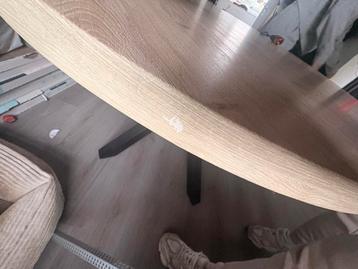 Eetkamer set: Ronde tafel + 4 teddy stoelen beschikbaar voor biedingen