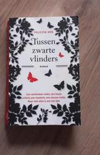Felicita Vos - Tussen zwarte vlinders, Gelezen, Felicita Vos, Ophalen of Verzenden, Nederland