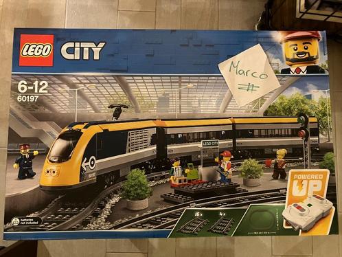 LEGO City Passagierstrein (60197) *Nieuw in doos*, Kinderen en Baby's, Speelgoed | Duplo en Lego, Nieuw, Lego, Complete set, Ophalen of Verzenden