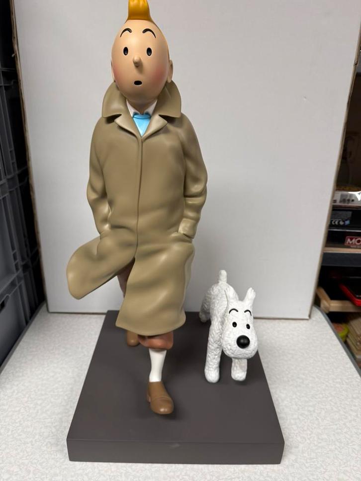 Kuifje  beeld in Regenjas 60 cm 45973 Nieuw  no leblon, Verzamelen, Stripfiguren, Nieuw, Beeldje of Figuurtje, Kuifje, Ophalen