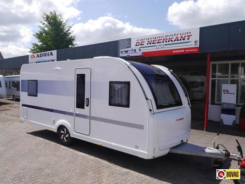 Adria Adora 522 UP, Caravans en Kamperen, Caravans, Bedrijf, tot en met 4, 1250 - 1500 kg, Rondzit, Adria, Lengtebed, Overige typen