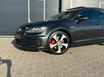 Volkswagen Golf 2.0 TSI 2013 pano/dynaudio/performance/dsg, 65 €/maand, USB, Zwart, 4 cilinders