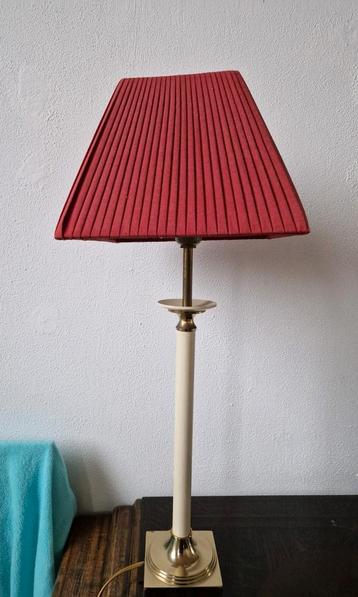 Vintage tafellamp lamp messing crème rode kap geplisseerd  beschikbaar voor biedingen