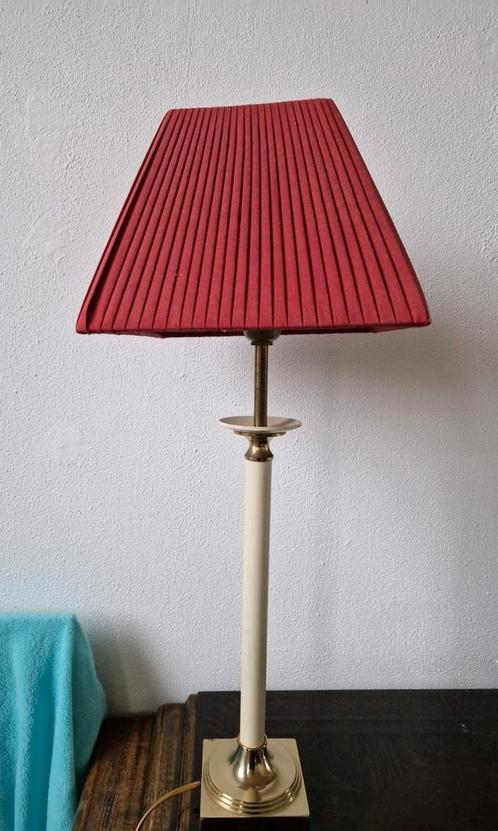 Vintage tafellamp lamp messing crème rode kap geplisseerd, Huis en Inrichting, Lampen | Tafellampen, Ophalen