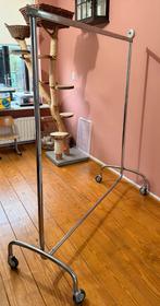 Groot professioneel kleedingrek., Kleding | Dames, Ophalen, Zo goed als nieuw