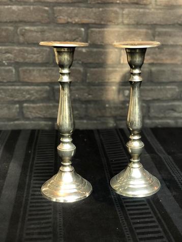 2 mooie hoge kandelaars set beschikbaar voor biedingen