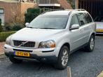 VOLVO XC90 2.5T 2006 | GRONDIG ONDERHOUDEN, Auto's, Volvo, 2046 kg, Zwart, 7 stoelen, Vierwielaandrijving