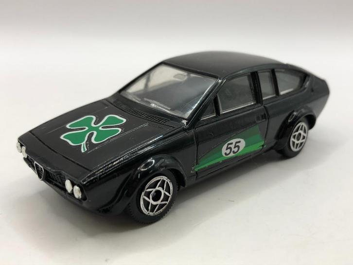 Solido 1305 Alfa Romeo Alfetta GTV -GOED- M26, Hobby en Vrije tijd, Modelauto's | 1:43, Gebruikt, Auto, Solido, Ophalen of Verzenden