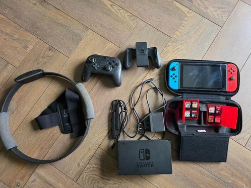 Nintendo Switch + Ring fit adventure, Spelcomputers en Games, Games | Nintendo Switch, Gebruikt, Avontuur en Actie, 3 spelers of meer