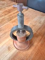 Antieke modernistische notenkraker jaren 50, Ophalen of Verzenden