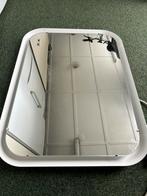 Zeer mooie spiegel 60x 80 wit, Huis en Inrichting, Ophalen of Verzenden, Zo goed als nieuw, Rechthoekig, Metaal