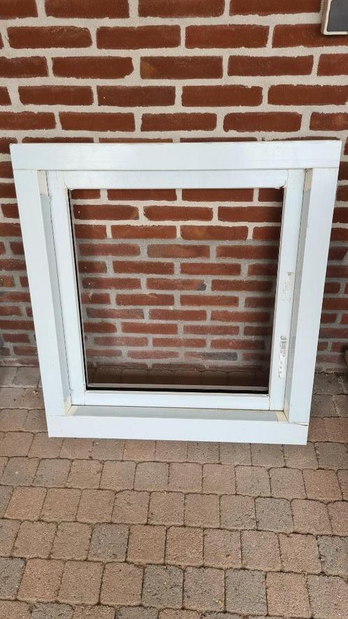 nieuw kunststof draai-/kiep raam dubbel glas houtnerf, Doe-het-zelf en Verbouw, Glas en Ramen, Nieuw, Gevelraam of Ruit, 80 tot 120 cm