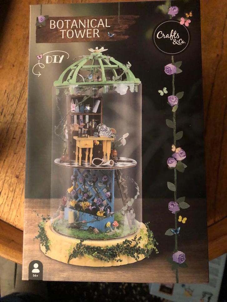 Botanical Tower DIY Bouwpakket Crafts & co, Hobby en Vrije tijd, Modelbouw | Auto's en Voertuigen, Nieuw, Overige typen, Groter dan 1:32