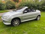 Peugeot 206 1.6 16V CC 2004 Grijs, Auto's, Peugeot, Voorwielaandrijving, 4 cilinders, Cabriolet, 4 stoelen