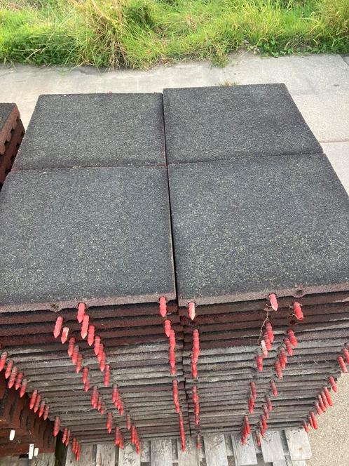 🐴 96 vochtdoorlatende rubberen staltegels 50x50x4,5cm 🐴, Dieren en Toebehoren, Stalling en Weidegang