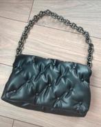ZARA - Zwarte chunky schoudertas nepleer, Sieraden, Tassen en Uiterlijk, Tassen | Damestassen, Ophalen of Verzenden, Gebruikt
