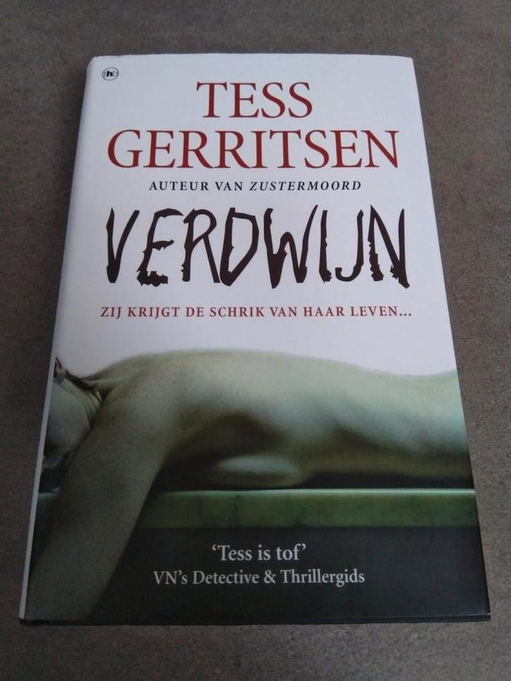 Verdwijn van Tess Gerritsen, hardcover met papieren omslag., Boeken, Thrillers, Zo goed als nieuw, Ophalen of Verzenden