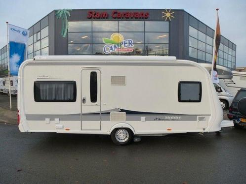 Goed onderhouden hobby 540 excellent met airco, Caravans en Kamperen, Caravans, Particulier, tot en met 4, 1000 - 1250 kg, Rondzit