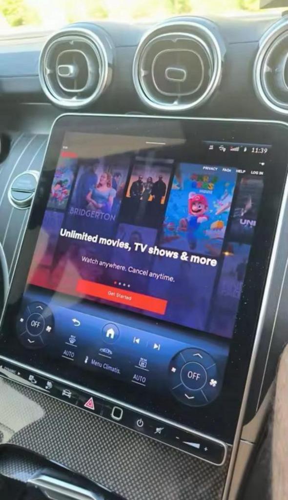 Draadloze CarPlay Box met PlayStore YouTube & Netflix & meer, Auto diversen, Autoradio's, Zo goed als nieuw, Ophalen of Verzenden