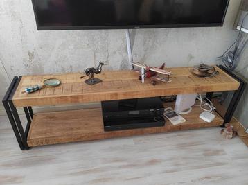Mango houten tv meubel 150cm breed beschikbaar voor biedingen