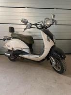 Retro scooter Bella 50cc opknapper, Fietsen en Brommers, Snorfietsen en Snorscooters, Ophalen, Gebruikt, Benzine, Overige merken