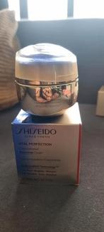 shiseido vital perfection concentrated supreme cream 50ml, Sieraden, Tassen en Uiterlijk, Uiterlijk | Gezichtsverzorging, Ophalen of Verzenden