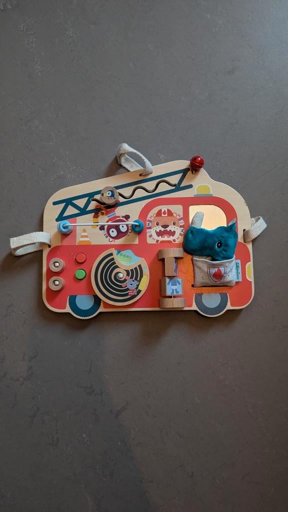 Lilliputiens Activity Board Brandweerauto, Verzamelen, Speldjes, Pins en Buttons, Zo goed als nieuw, Button, Dier of Natuur, Ophalen of Verzenden