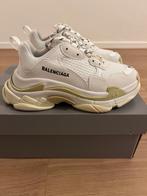 Balenciaga triple S, Kleding | Dames, Schoenen, Balenciaga, Wit, Ophalen of Verzenden, Sneakers of Gympen