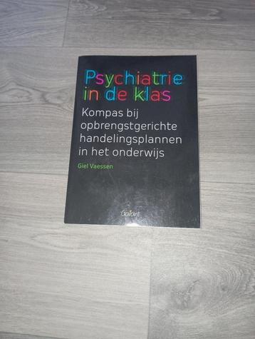 Literatuur  beschikbaar voor biedingen
