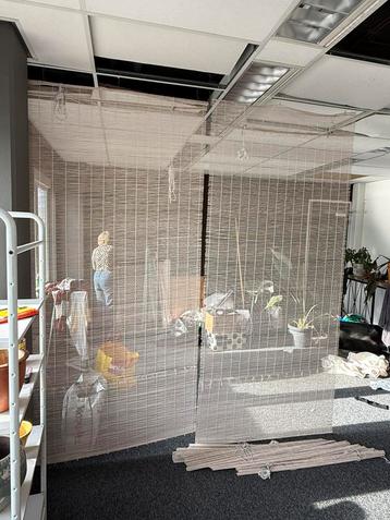 Rolgordijnen 5x beschikbaar voor biedingen