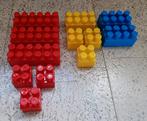 12 Plastic bouwstenen, Ophalen of Verzenden, Zo goed als nieuw