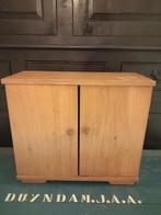 Vintage kastje met deurtjes jaren, Huis en Inrichting, Kasten | Buffetkasten, Gebruikt, Minder dan 100 cm, 25 tot 50 cm, 50 tot 100 cm
