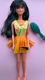 Vntage barbie Hawaiian  Fun Kira 1990, Ophalen of Verzenden, Zo goed als nieuw, Pop
