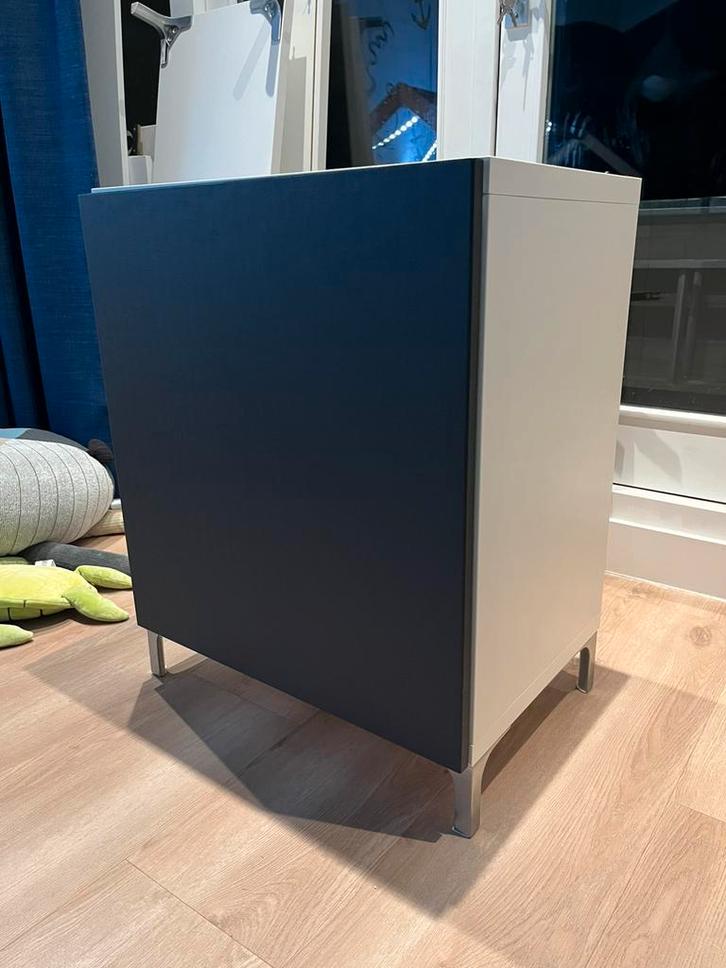 Ikea besta kast, Huis en Inrichting, Kasten | Wandmeubels, Zo goed als nieuw, Minder dan 100 cm, Minder dan 150 cm, 25 tot 50 cm