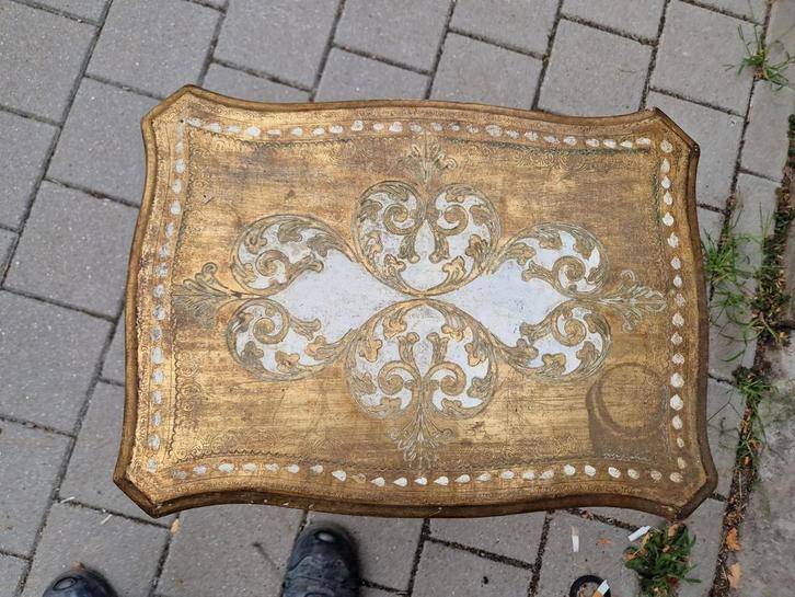Vintage Florentijns bijzettafeltje-goud en handbeschilderd, Huis en Inrichting, Tafels | Bijzettafels, Gebruikt, Rechthoekig, 45 tot 60 cm