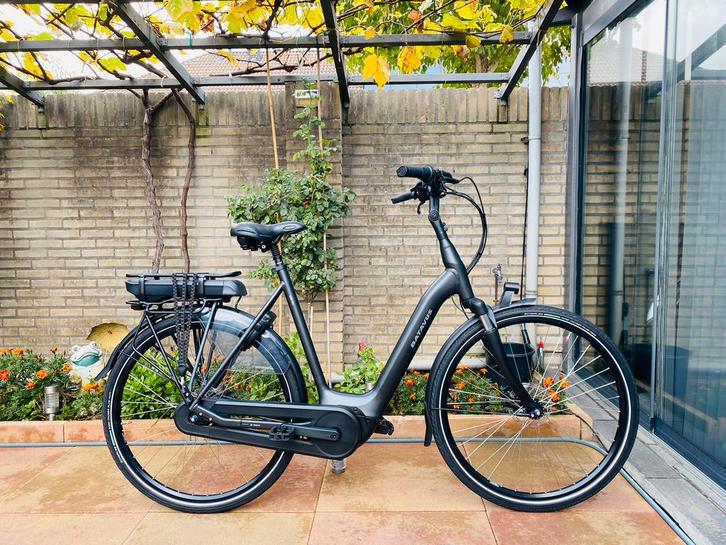 Batavus Finez Bosch Middenmoto Active Line Plus.D61Wh500, Fietsen en Brommers, Elektrische fietsen, Zo goed als nieuw, Gazelle