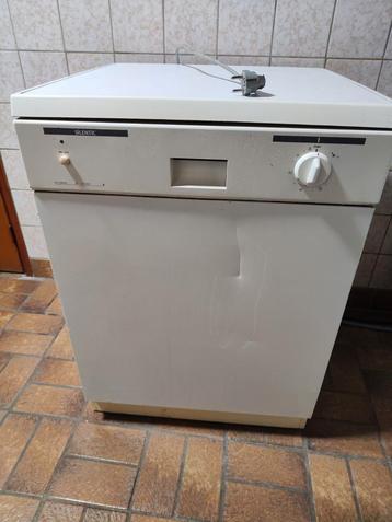 Silentic vaatwasser beschikbaar voor biedingen