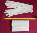 Clutch met handschoenen, Sieraden, Tassen en Uiterlijk, Tassen | Damestassen, Ophalen of Verzenden, Zo goed als nieuw, Beige, Avondtasje