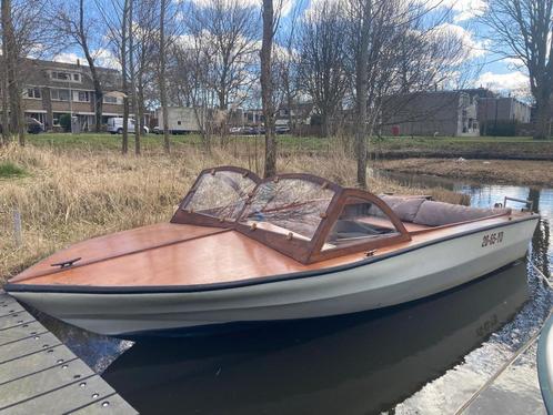 Glastron boot, Watersport en Boten, Vis- en Consoleboten, Gebruikt, 3 tot 6 meter, Geen motor, Polyester, Ophalen