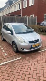 Toyota Yaris 1.3 16V Vvt-i 5DR SOL MMT 2007 Grijs, Auto's, Toyota, 750 kg, 4 cilinders, Origineel Nederlands, Yaris