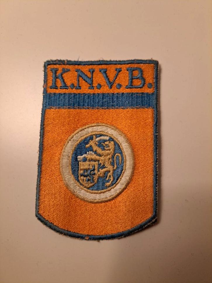 KNVB Scheidsrechtersbadge, Verzamelen, Speldjes, Pins en Buttons, Zo goed als nieuw, Sport, Ophalen of Verzenden